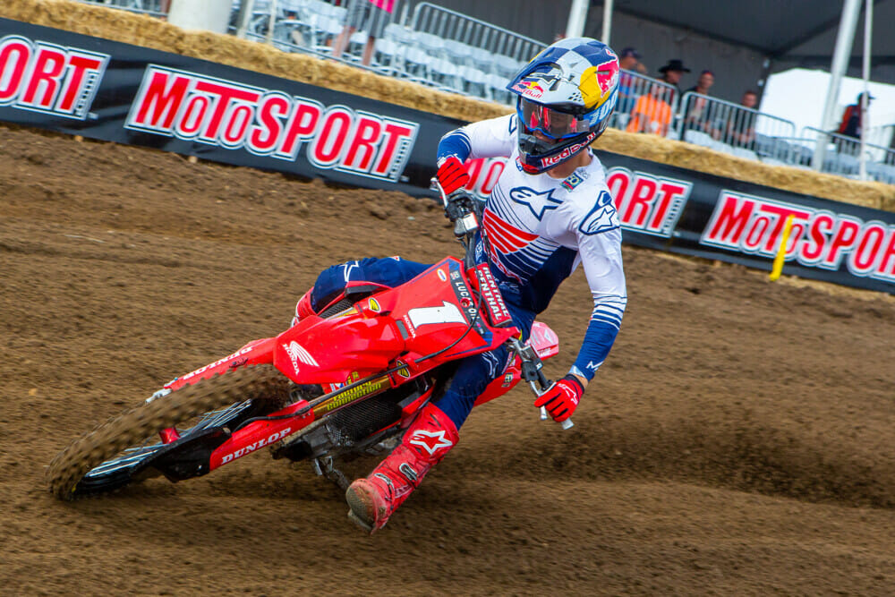 2022-hangtown-pro-motocross-jett-lawrence-brown-dog-photo