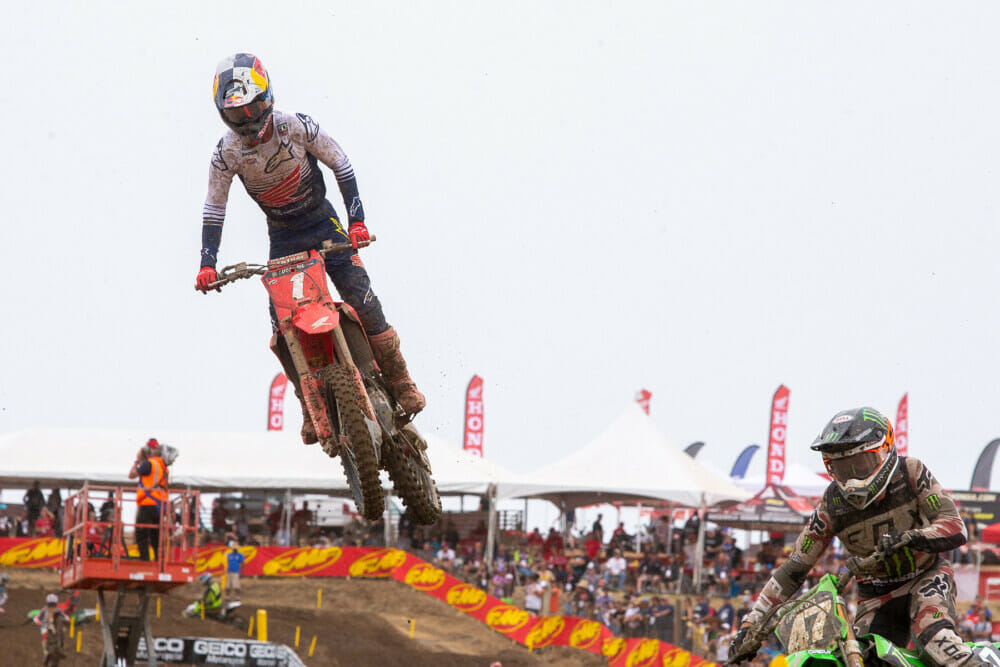 2022-hangtown-pro-motocross-lawrence-brown-dog-photo