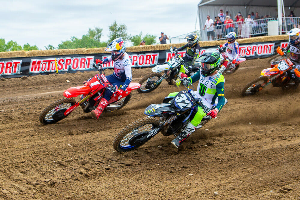 2022-hangtown-pro-motocross-250-holeshot-brown-dog-photo