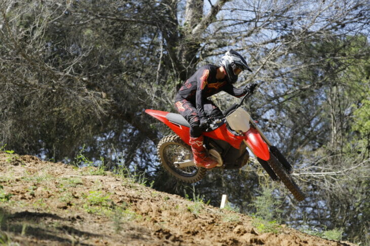 stark-varg-first-ride-cycle-news