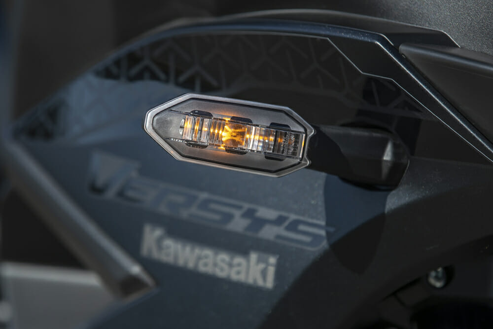 2022 Kawasaki Versys 650 LT turn signals