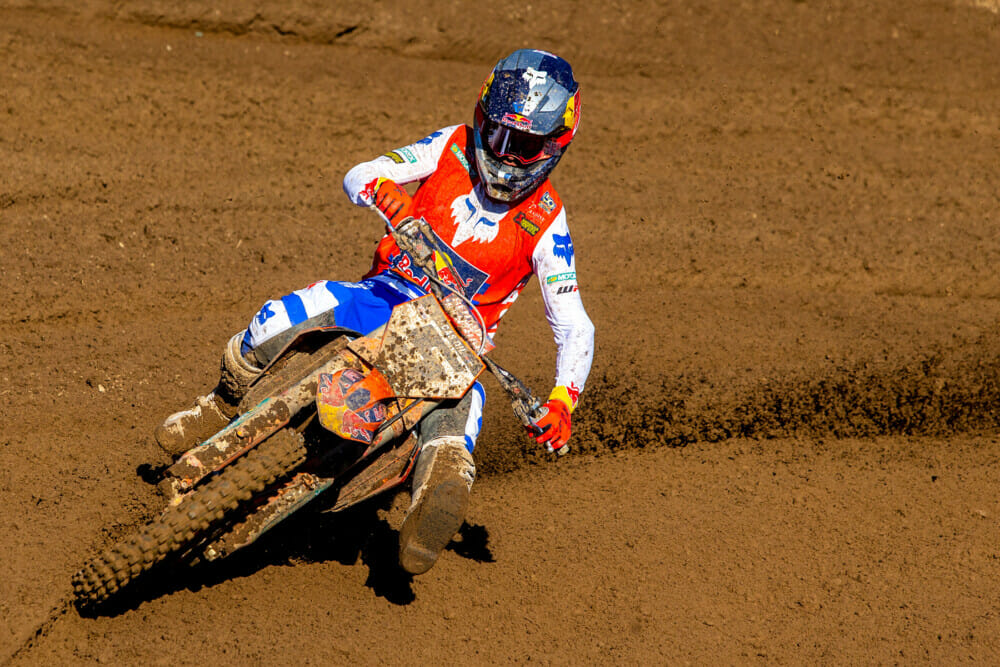 2022-red-bud-motocross-brown-dog-photo-dungey