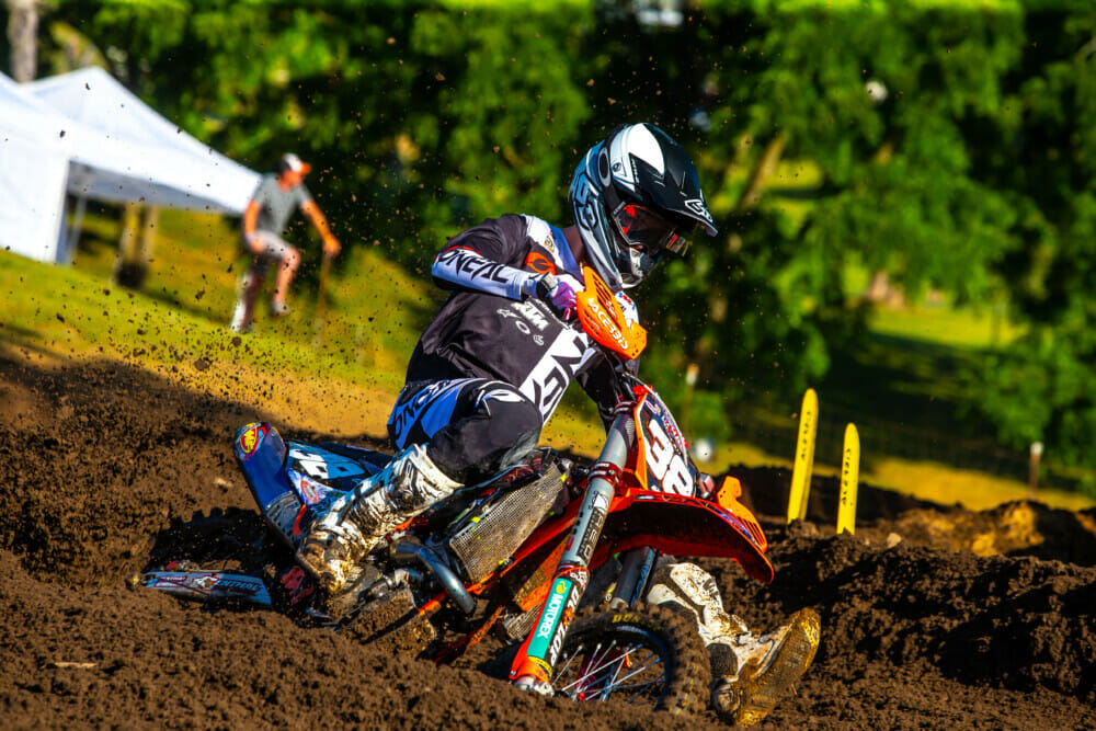 2022-red-bud-motocross-brown-dog-photo-varize