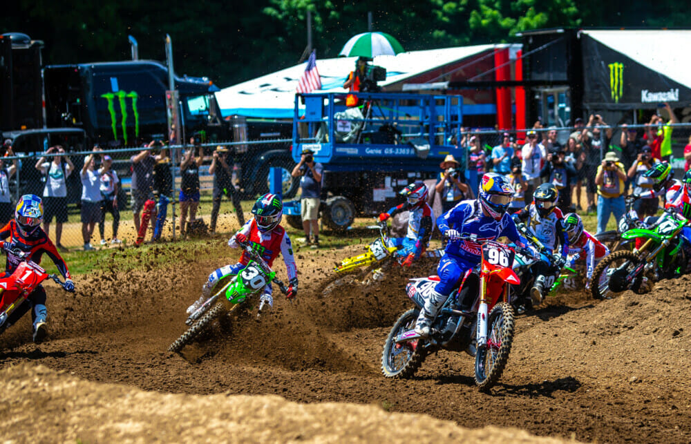 2022-red-bud-motocross-brown-dog-photo-250-holeshot