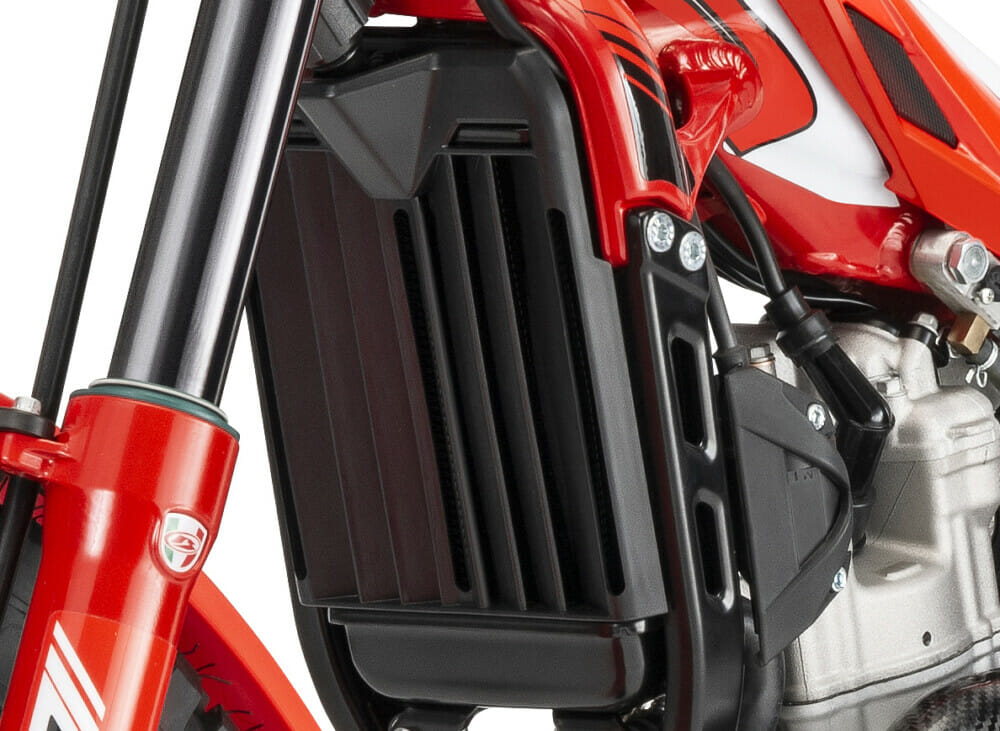 2023-beta-evo-trials-cycle-news-Radiator-Grill