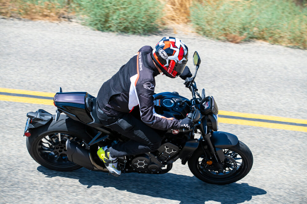 2022 Honda CB1000R Black Edition Review - Cycle News