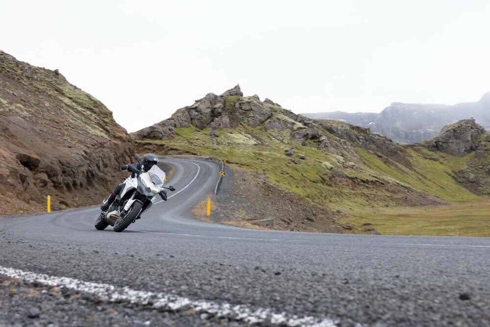 Metzeler Karoo 4 ADV Tire on-road test