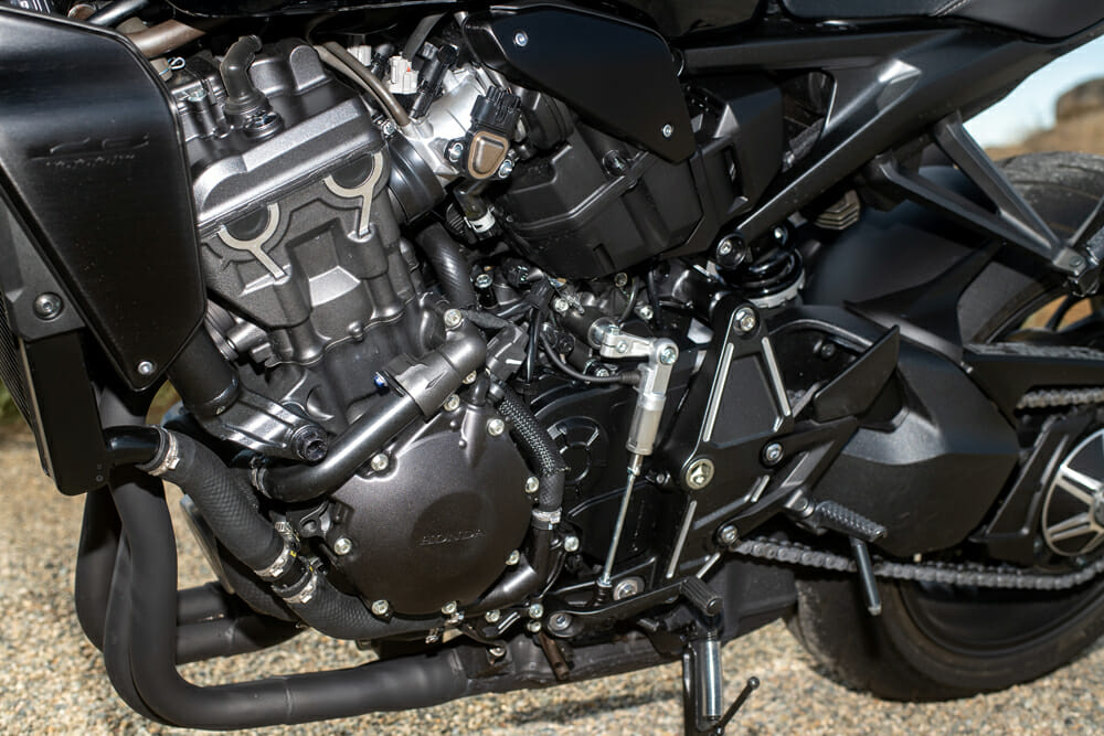 2023 Honda CB1000R Black Edition motor