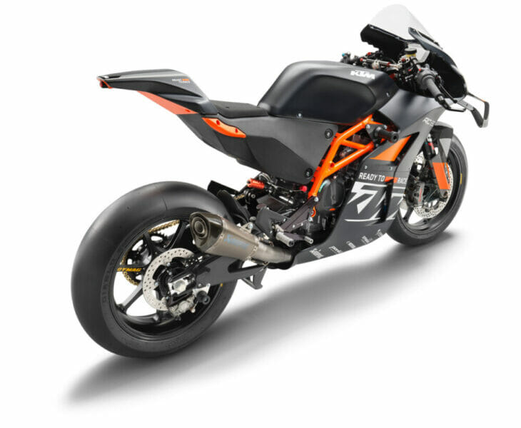 2023 KTM RC 8C First Look 2