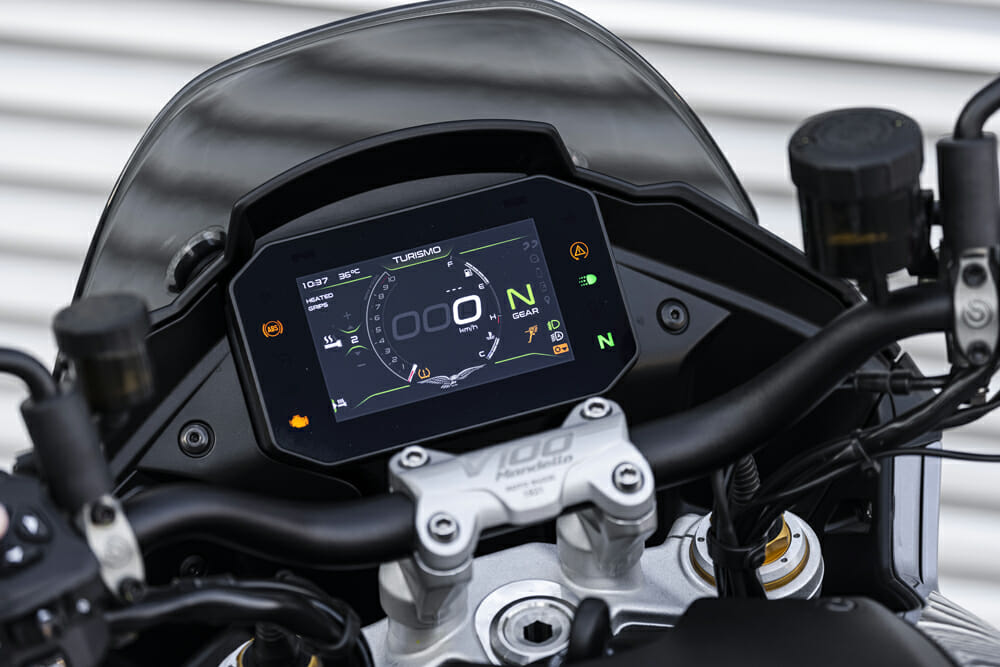 2023 Moto Guzzi V100 Mandello S dash