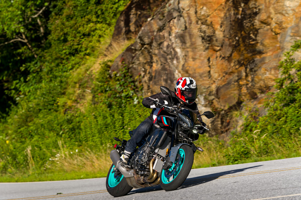Rennie Scaysbrook Yamaha MT-10