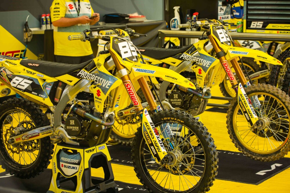 2023-anaheim-2-supercross-cycle-news-suzuki