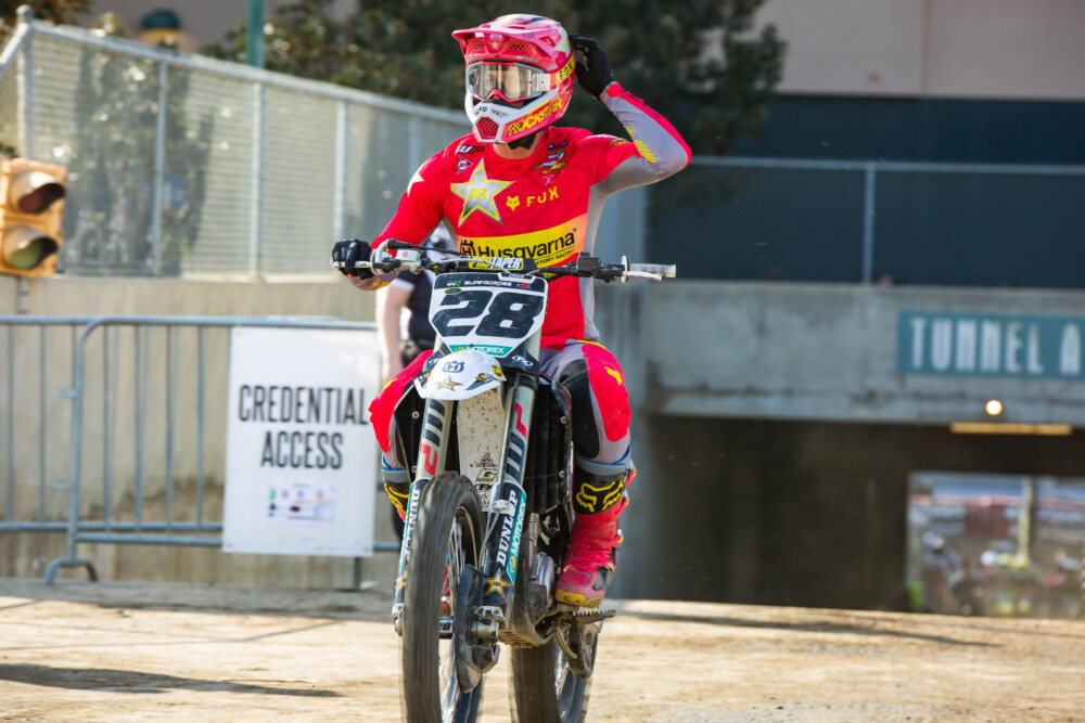 2023-anaheim-2-supercross-cycle-news-craig2