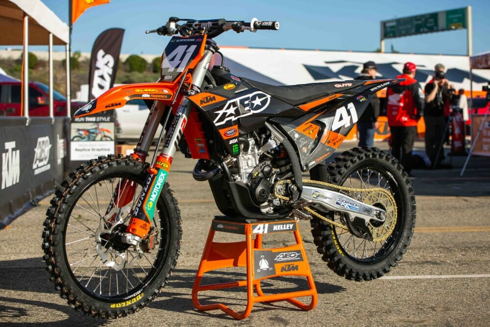 2023-anaheim-supercross-press-pit-20