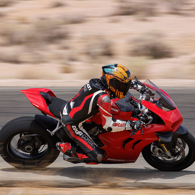 Bell Carlin Dunne-Replica Helmet