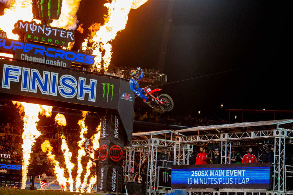 2023-san-diego-supercross-cycle-news-40-lawrence2