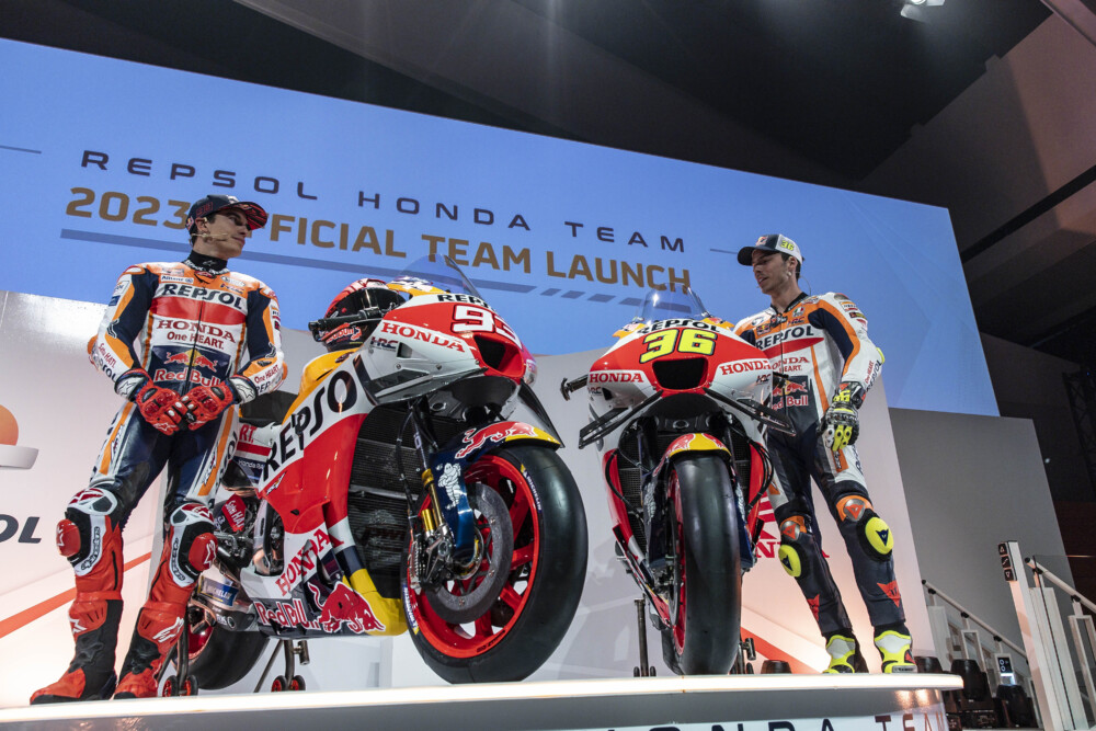 Yamaha becomes first MotoGP team to unveil 2023 livery