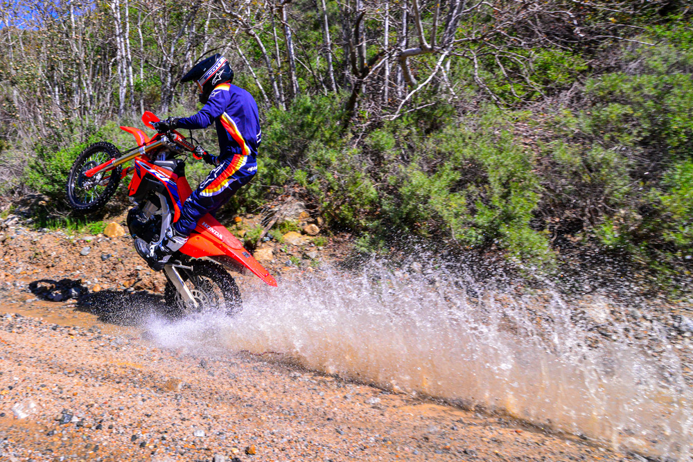 2023 Honda CRF450X action 2023 Honda CRF450X action