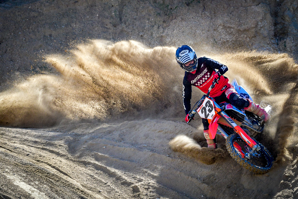 2023 KTM 450 SX-F motocrosser