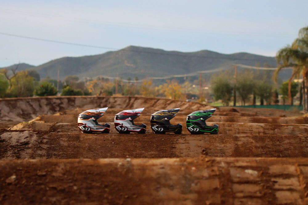 6D Helmets ATR-2 Phase Collection