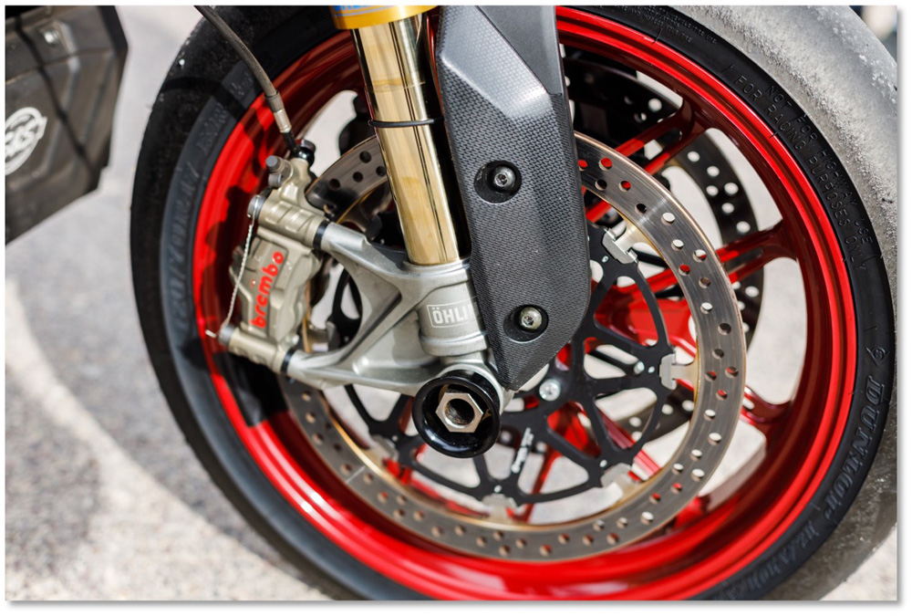 King of The Baggers Indian Challenger front wheel