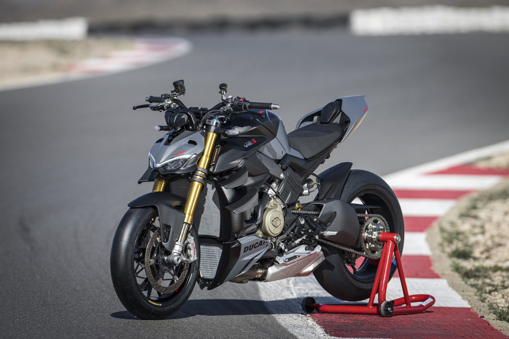 2023 Ducati Streetfighter V4 S Specifications