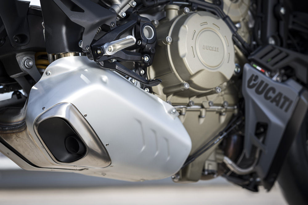 2023 Ducati Streetfighter V4 S exhaust