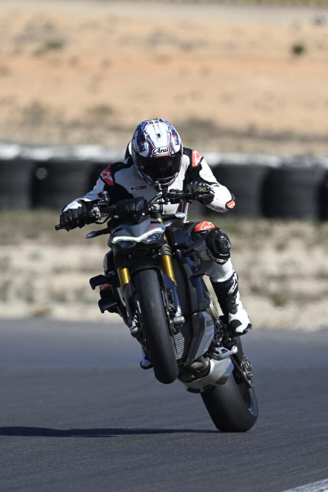 2023 Ducati Streetfighter V4 S wheelie