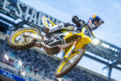 ken-roczen-extends-suzuki-contract