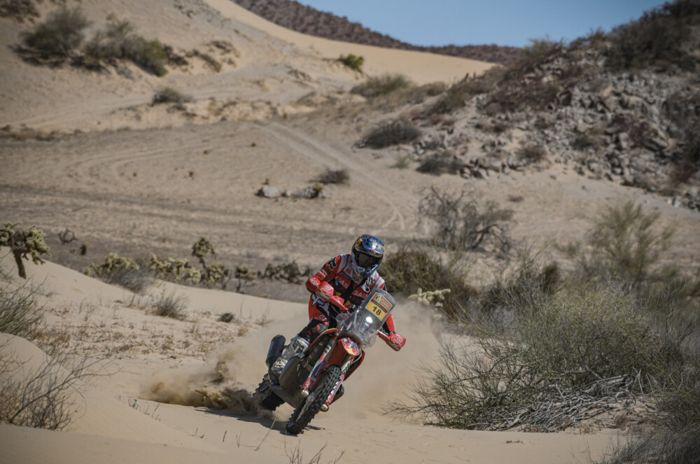 2023-sonora-rally-daniel-sanders