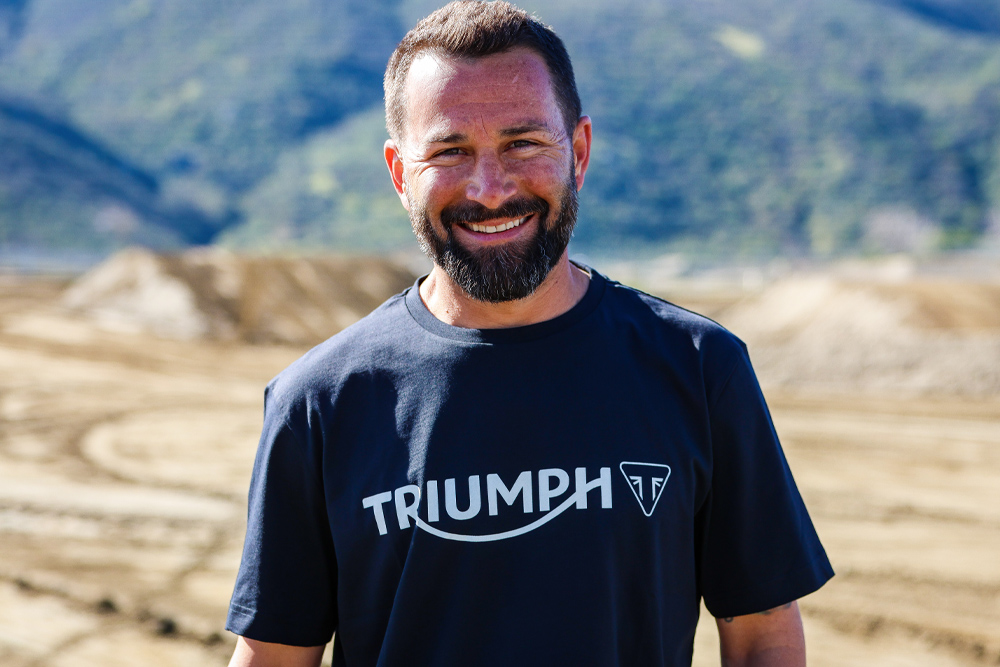cycle-news-triumph-test-riders-tedesco-1