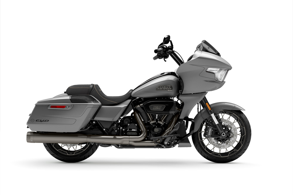 2023 Harley-Davidson CVO Road Glide right side