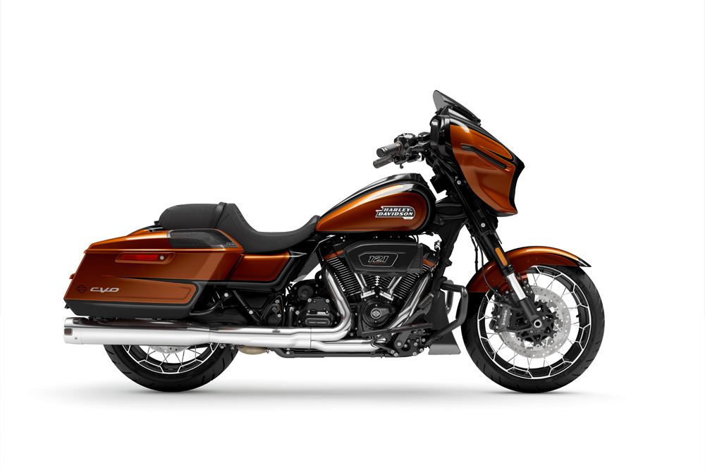 2023 Harley-Davidson CVO Street Glide right side