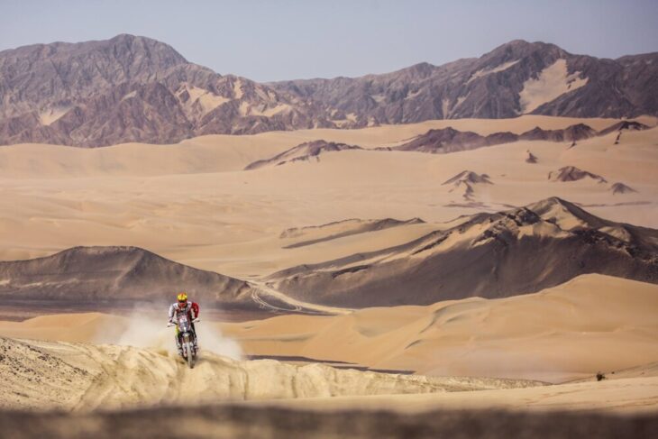 Dakar rally motorcycle