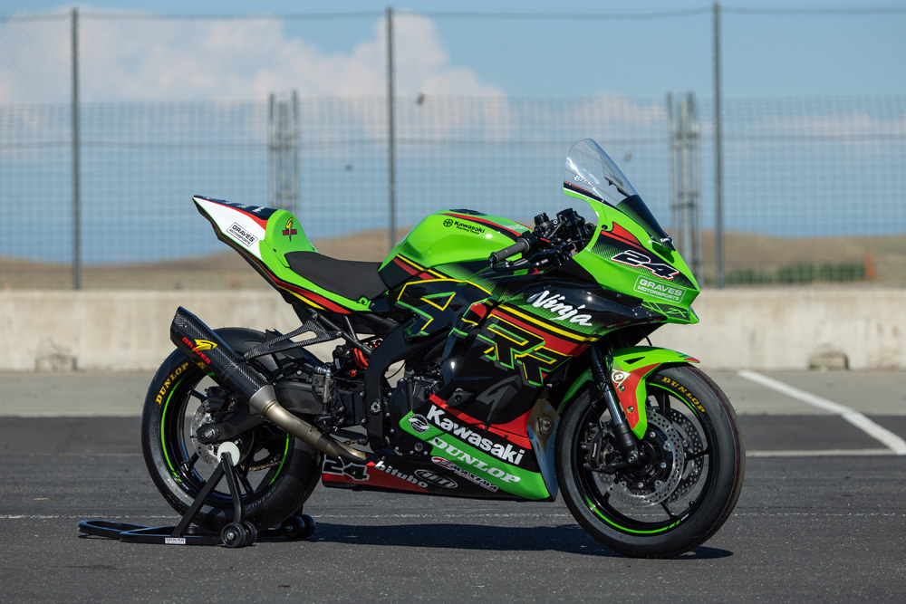 kawasaki racing bike