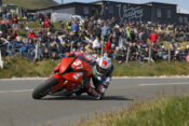 2023 Isle of Man TT feature. Rennie with elbow down.
