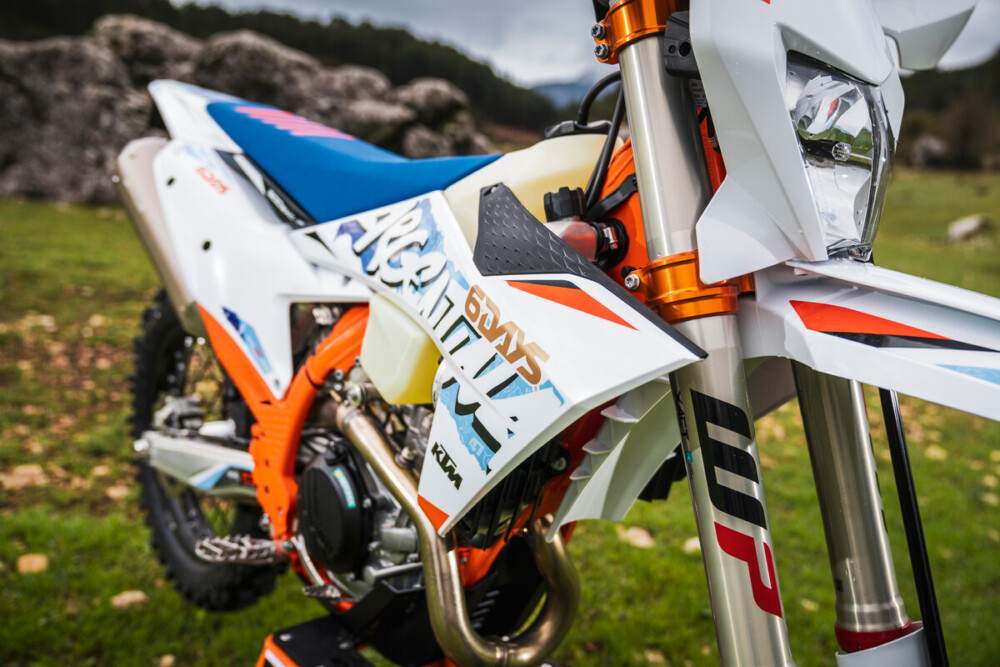 2024-KTM-500-exc-six-days-cycle-news4