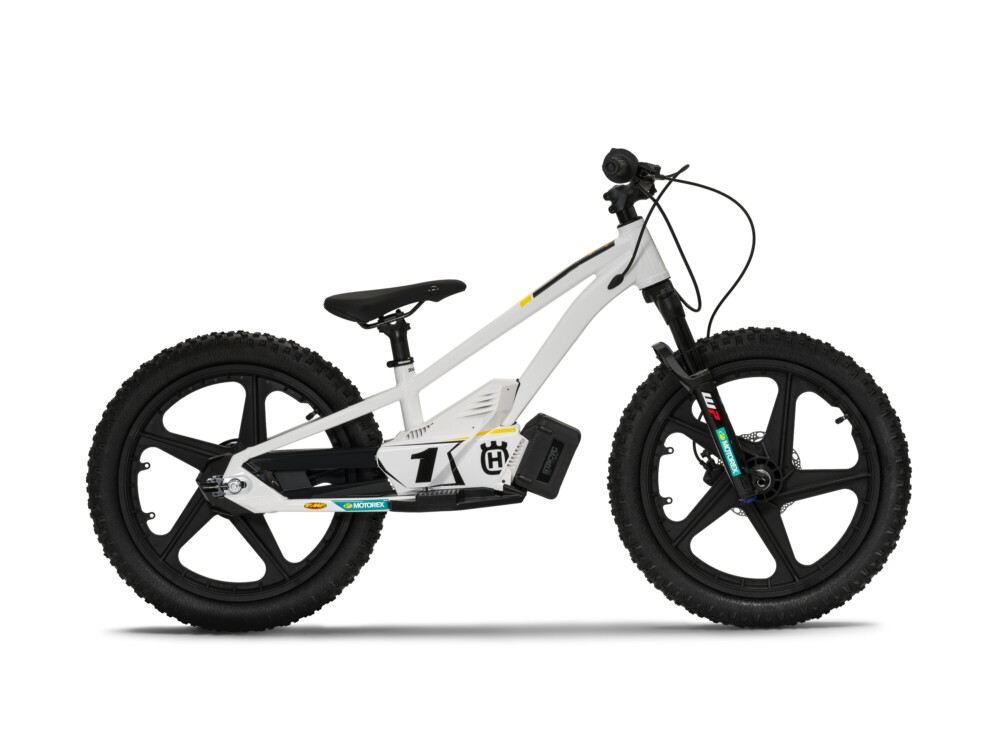 Husqvarna Unveils New EE 2 Electric Youth Motocross Bike - Roadracing World  Magazine