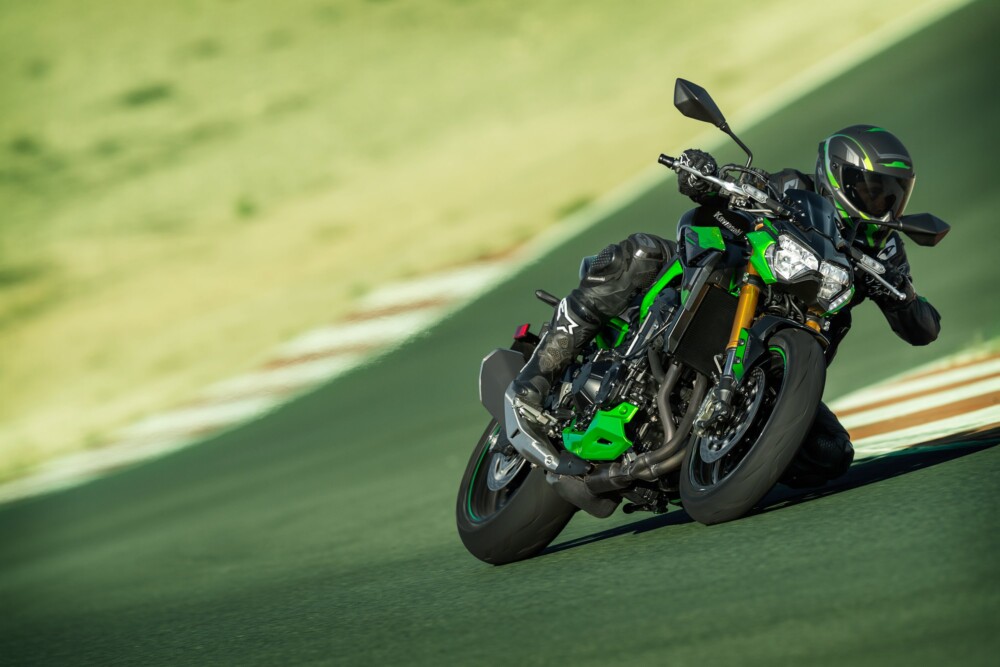 New 2025 Kawasaki Z900 Model Specs and Price Cycle News