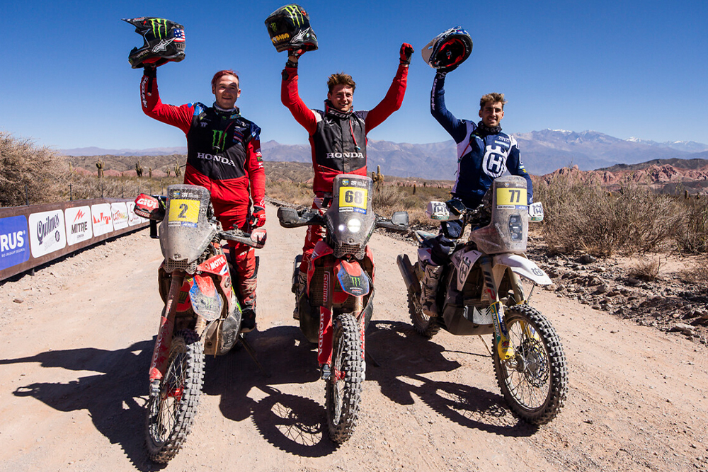 2023-Desafio-Ruta-40-World-Rally-Raid-Championship-stage-five-podium