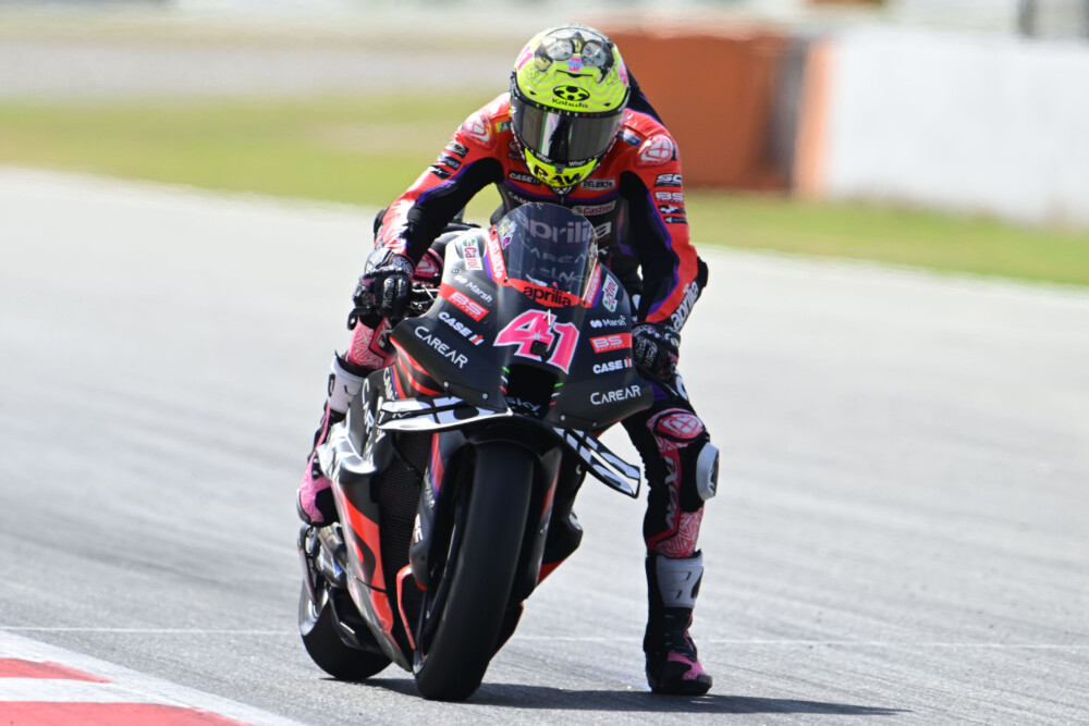 Milwaukee Aprilia Racing РјРѕС‚РѕРіРѕРЅРєРё