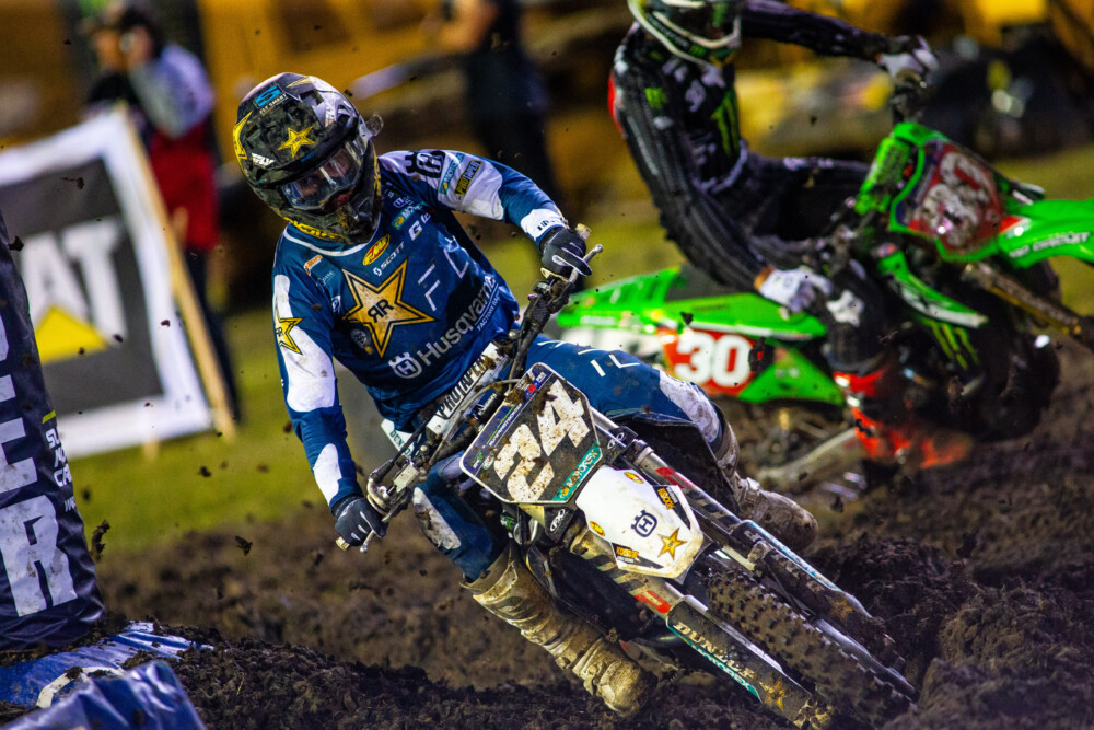 2023-supermotocross-playoffs-chicago-round2-cycle-news-hampshire