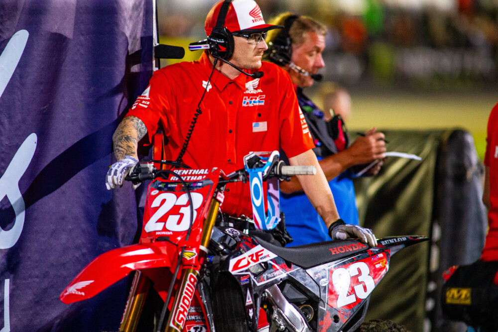 2023-supermotocross-playoffs-chicago-round2-cycle-news-450-honda