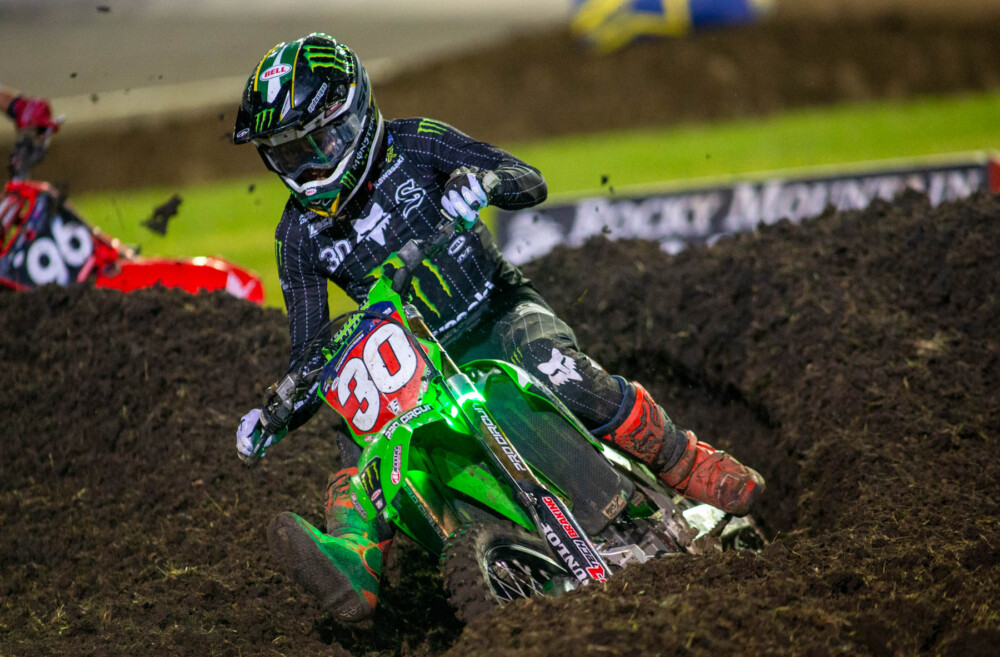 2023-supermotocross-playoffs-chicago-round2-cycle-news-250-shimoda