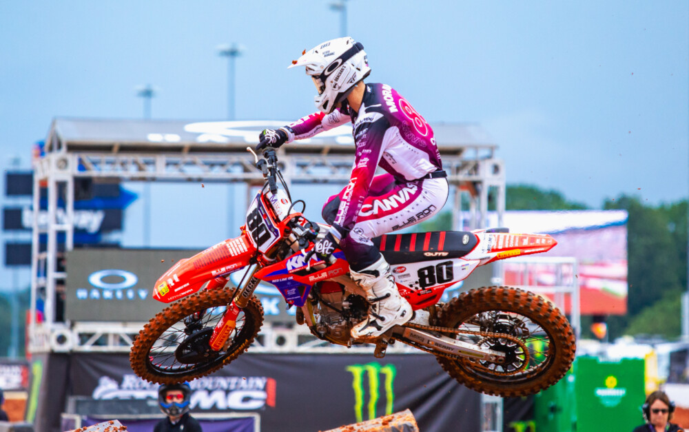 2023-supermotocross-playoffs-charlotte-round1-cycle-news-moranz