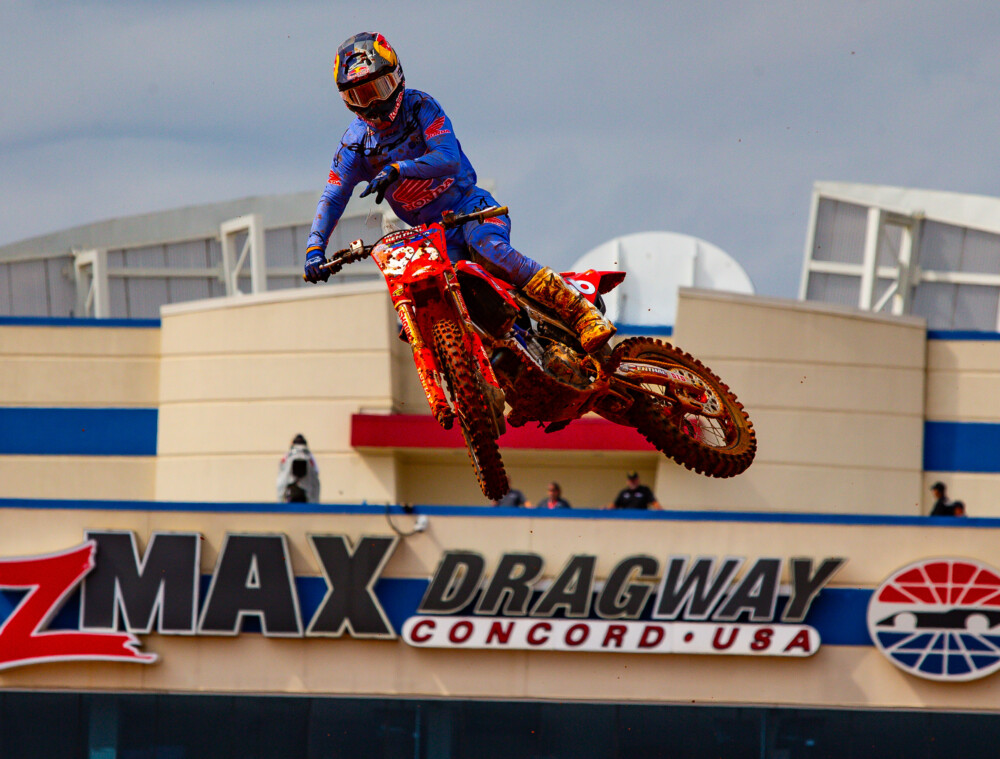 2023-supermotocross-playoffs-charlotte-round1-cycle-news-250-lawrence