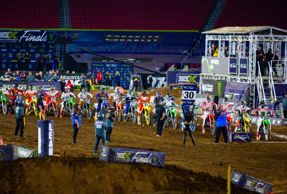 2023-supermotocross-los-angeles-bdw-450-start