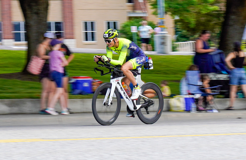 Kit Palmer riding Felt Triathlon Bicycle at CDA Ironman Kit Palmer riding Felt Triathlon Bicycle at CDA Ironman
