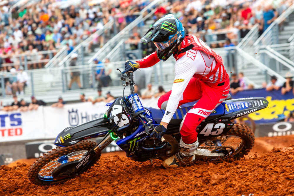 2023-supermotocross-playoffs-charlotte-round1-cycle-news-250-kitchen