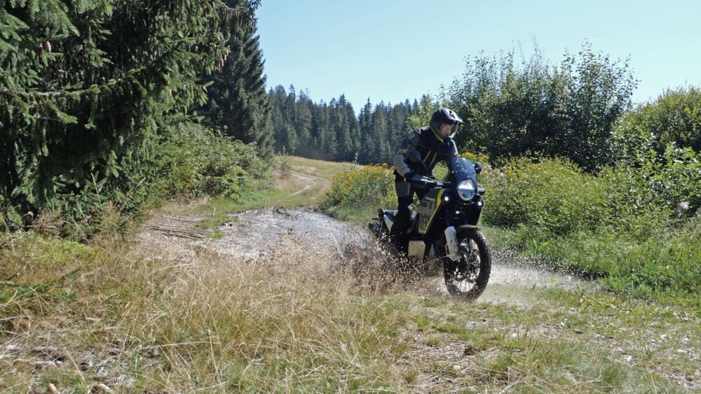  New 2024 Husqvarna Norden 901 Model Specs - Cycle News 